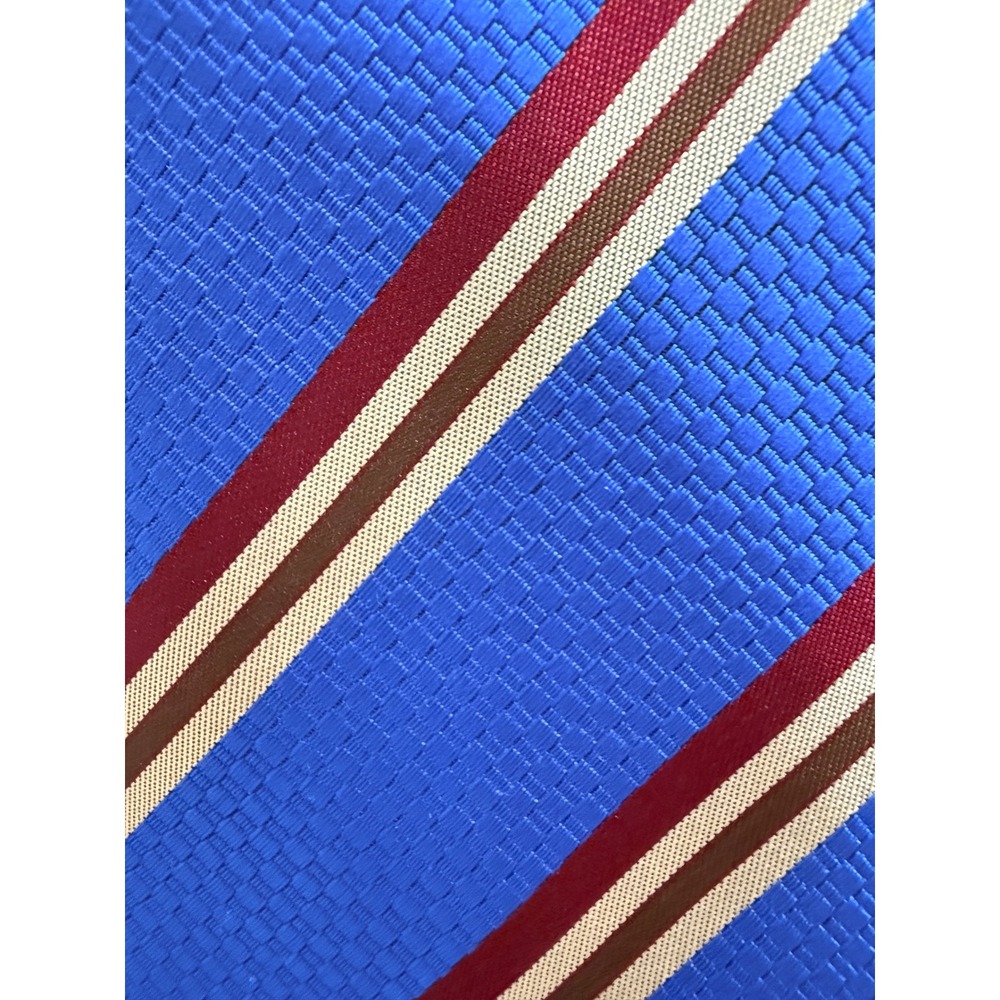 Hugo Boss Mens Silk Necktie Blue Burgundy Striped Textured Made in Italy
